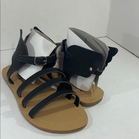 sandals with wings - Picture 3 of 5